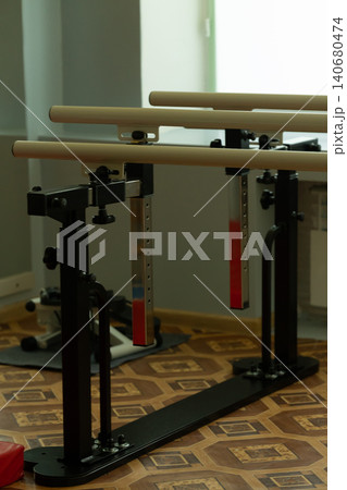Professional Parallel Bars Physical Therapy Equipment for Rehabilitation and Strength Training in a Clinical Setting 140680474