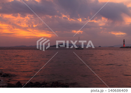 Seaside town of Turgutreis and spectacular sunsets 140686409
