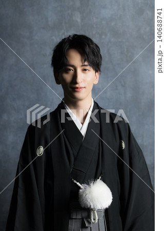 紋付袴の男性 紋付袴の男性 140688741