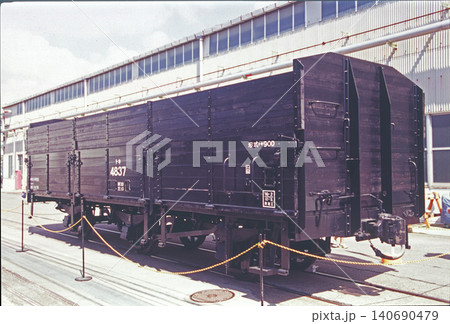 国鉄トキ900形貨車(三軸貨車) 国鉄トキ900形貨車(三軸貨車) 140690479
