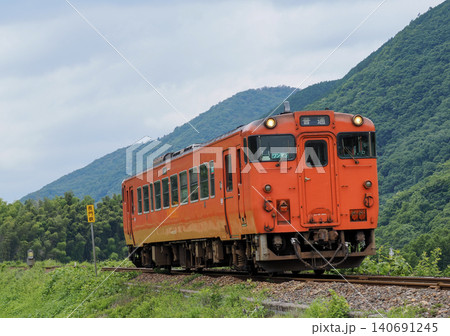 JR山口線内を走行するキハ40・2026年 JR山口線内を走行するキハ40・2026年 140691245