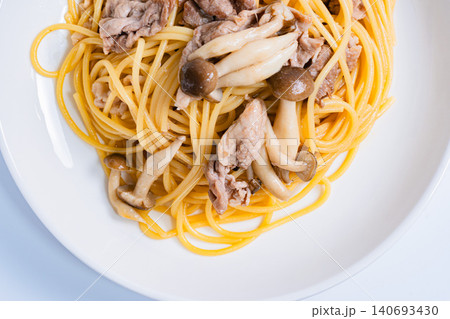 豚こま肉ときのこの和風パスタ 豚こま肉ときのこの和風パスタ 140693430