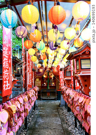 【大阪】夏の露天神社　雨上がりの開運稲荷社 140699193