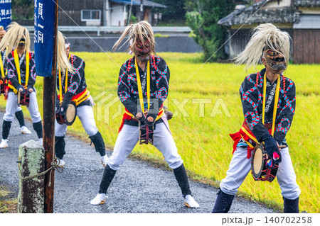 肥前佐賀の秋祭り－母ヶ浦面浮立 140702258