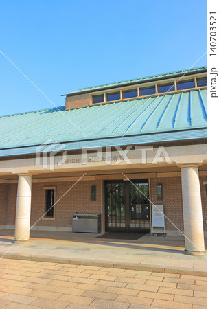 愛知県稲沢市、稲沢市荻須記念美術館の風景 愛知県稲沢市、稲沢市荻須記念美術館の風景 140703521
