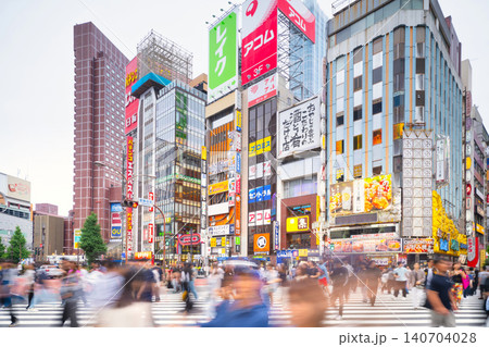 東京・新宿歌舞伎町 東京・新宿歌舞伎町 140704028