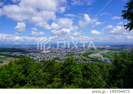 嵐山展望台から見る旭川市街地 嵐山展望台から見る旭川市街地 140704073