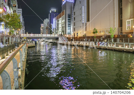 大阪夜景　道頓堀　新戎橋　大阪府大阪市 140704206