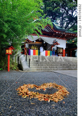 推定樹齢2000年以上の『大楠』が御神木… 熱海の中心的な御社【来宮神社】 推定樹齢2000年以上の『大楠』が御神木… 熱海の中心的な御社【来宮神社】 140704882