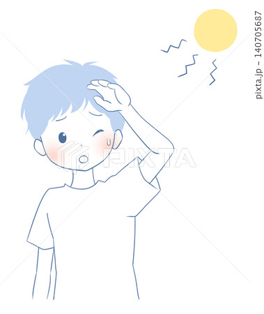 真夏の日差しを浴びる少年 140705687