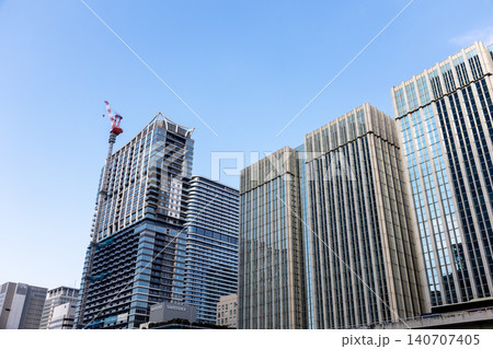 大阪・堂島浜/アクア堂島NBFタワー (西館)と建築中の高層ビル 大阪・堂島浜/アクア堂島NBFタワー (西館)と建築中の高層ビル 140707405