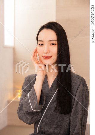 バスローブ 美容イメージ バスローブ 美容イメージ 140714258