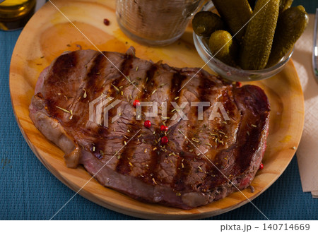 Fried beef steak 140714669