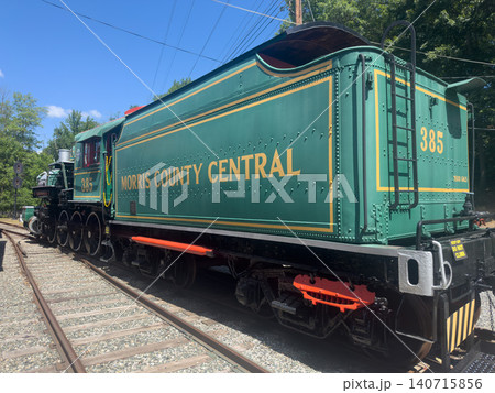 ニュージャージー州ホイッパニー鉄道博物館に展示されるモーリス・カウンティ・セントラル鉄道385号蒸気 ニュージャージー州ホイッパニー鉄道博物館に展示されるモーリス・カウンティ・セントラル鉄道385号蒸気 140715856