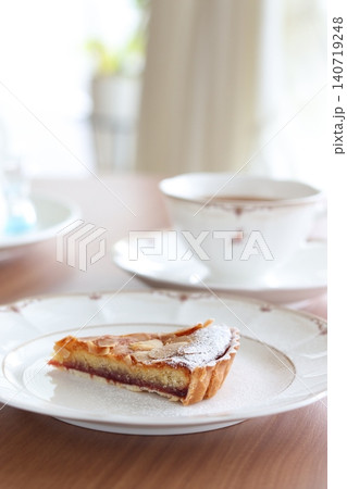 美味しいタルトと紅茶 140719248