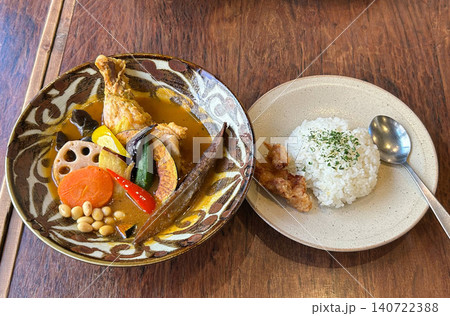 12種野菜と鶏肉のスープカレー 12種野菜と鶏肉のスープカレー 140722388