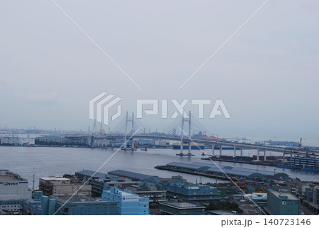 みなとみらい地区から港湾施設と京浜工業地帯への伸びる高速網 140723146