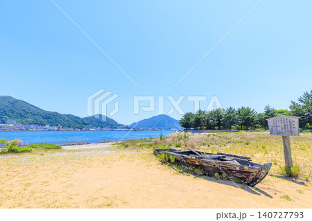 初夏の巌流島(船島) 武蔵の伝馬船 山口県下関市 初夏の巌流島(船島) 武蔵の伝馬船 山口県下関市 140727793