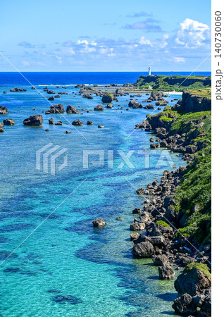 宮古島のとても美しい海の風景 宮古島のとても美しい海の風景 140730060