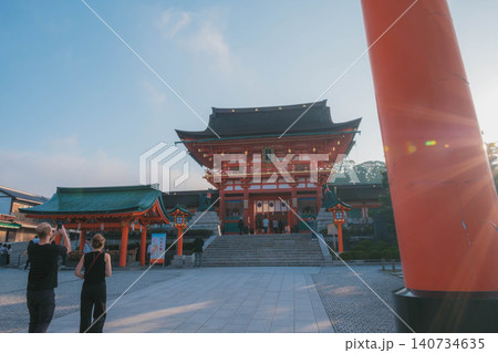 [伏見稲荷大社]京都を代表する歴史的な寺社仏閣の風景 140734635
