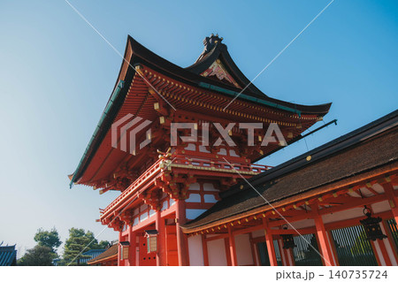 [伏見稲荷大社]京都を代表する歴史的な寺社仏閣の風景 140735724