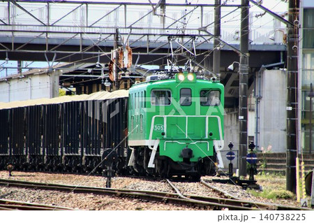 満載の『石灰石』を運ぶ貨物列車… 秩父鉄道【電気機関車 デキ505】 満載の『石灰石』を運ぶ貨物列車… 秩父鉄道【電気機関車 デキ505】 140738225