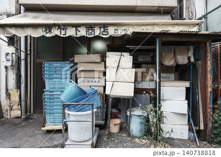 100年以上続く神戸の台所、大安亭市場 レトロな商店街 100年以上続く神戸の台所、大安亭市場 レトロな商店街 140738818