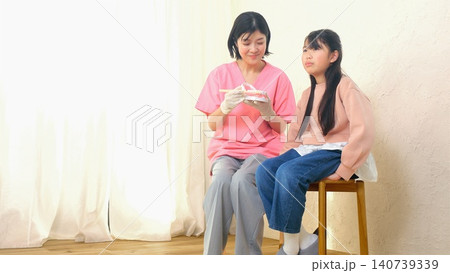 歯医者さん 小学生 歯の勉強 イメージ 歯医者さん 小学生 歯の勉強 イメージ 140739339