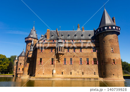 Impressive Castle De Haar in Utrecht, Netherlands Impressive Castle De Haar in Utrecht, Netherlands 140739928