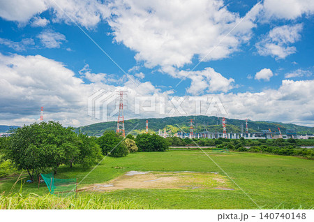 淀川左岸河川敷風景　大阪府枚方市 140740148