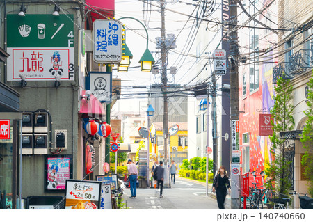 東京・中目黒駅前　商店街　ナカメ商店街 140740660
