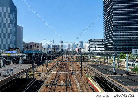 2026年 苗穂駅「自由通路」から見たJR札幌駅方面 左側に工事が進む「新幹線車両基地」 2026年 苗穂駅「自由通路」から見たJR札幌駅方面 左側に工事が進む「新幹線車両基地」 140742852