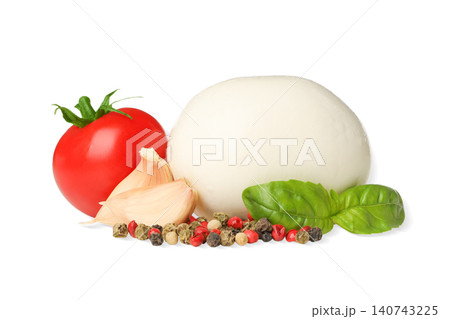 Fresh mozzarella with tomato, garlic, and basil, PNG Fresh mozzarella with tomato, garlic, and basil, PNG 140743225