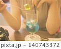 カフェでのひと時 140743372