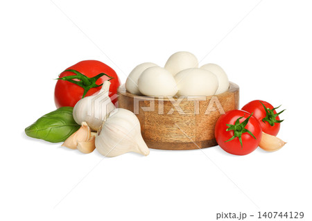 Mozzarella ball in a bowl with tomatoes and garlic, PNG Mozzarella ball in a bowl with tomatoes and garlic, PNG 140744129