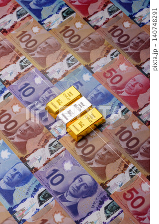 Gold and silver bullion or ingots as metals for bank storage, investments. Gold and silver bars Gold and silver bullion or ingots as metals for bank storage, investments. Gold and silver bars 140748291