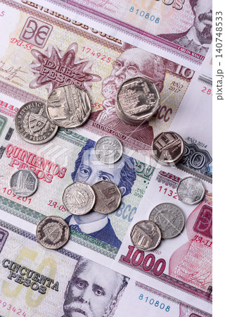 Cuba paper money, peso in various denominations. Cuba money Cuba paper money, peso in various denominations. Cuba money 140748533