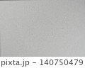 シンプルで清潔感のある白いコンクリートの壁の背景テクスチャ 140750479