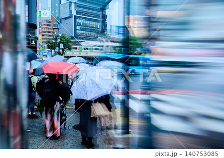 都会の雨景色 都会の雨景色 140753085
