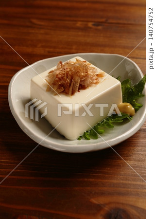 冷ややっこ（冷奴） 140754752