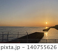 海に沈む夕日 140755626