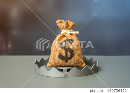 The dollar money bag in the center of a trap. Risky income offers. Risky investments and deposits. Risk of sanctions and confiscation of capital. The dollar money bag in the center of a trap. Risky income offers. Risky investments and deposits. Risk of sanctions and confiscation of capital. 140756132