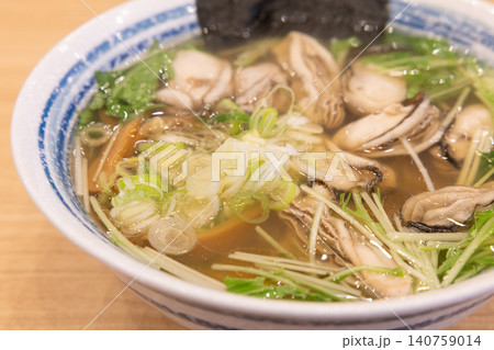 美味しい牡蛎ラーメン 140759014