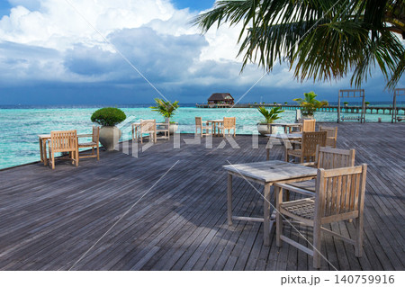 tropical beach in Maldives 140759916