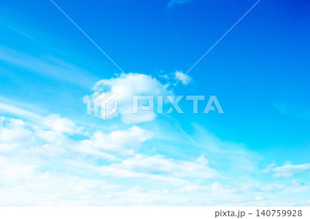 blue sky background with tiny clouds 140759928