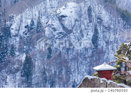 冬の山形県山形市 雪の立石寺(山寺) 納経堂 冬の山形県山形市 雪の立石寺(山寺) 納経堂 140760593