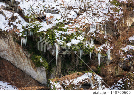 冬の山形県山形市 雪の立石寺(山寺) 冬の山形県山形市 雪の立石寺(山寺) 140760600