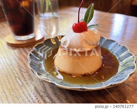 喫茶店の昭和レトロなプリン 喫茶店の昭和レトロなプリン 140761277