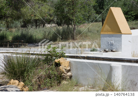 Fontanar fountain in the countryside between Montilla and Montalban, in southern Spain. 140764138