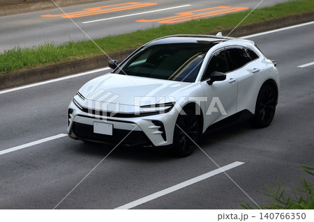 白い国産スポーツカー 白い国産スポーツカー 140766350